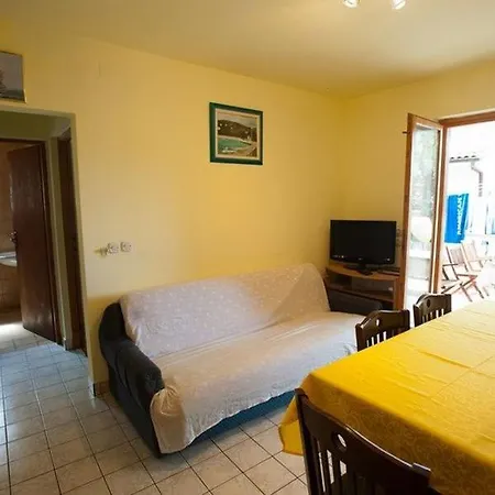 2-bedroom With Terrace In 3542-1 Apartment *