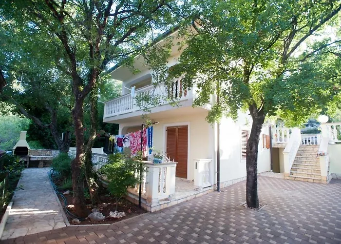 2-bedroom With Terrace In 3542-1 Daire *