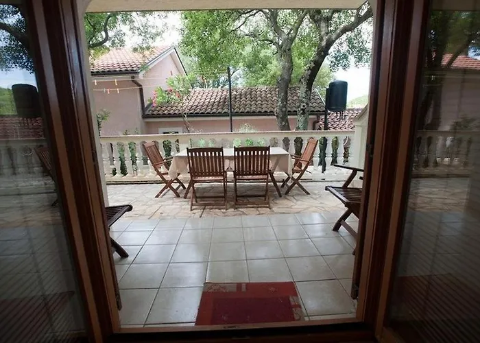 2-bedroom With Terrace In 3542-1 Daire *