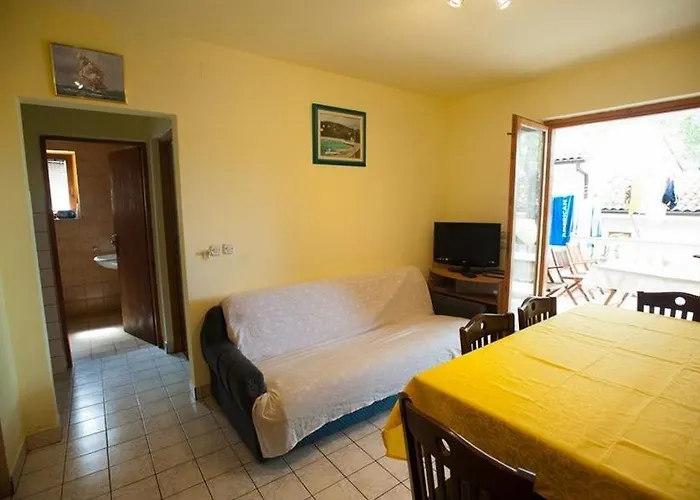 2-bedroom With Terrace In 3542-1 Daire *