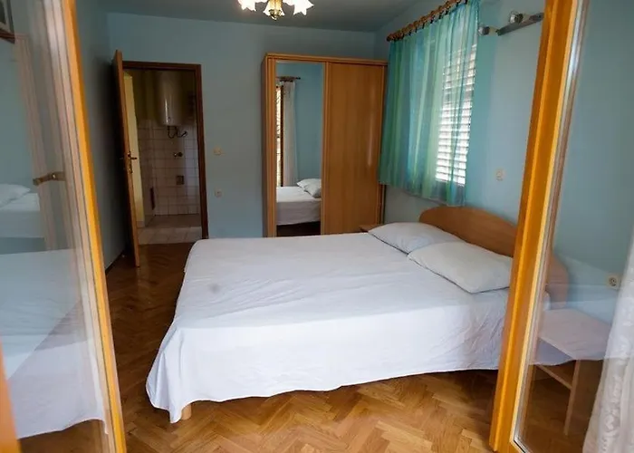 2-bedroom With Terrace In 3542-1 *